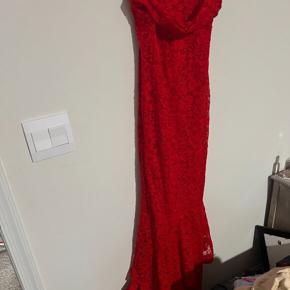 Fashion Nova red lace maxi dress small - Picture 8 of 14